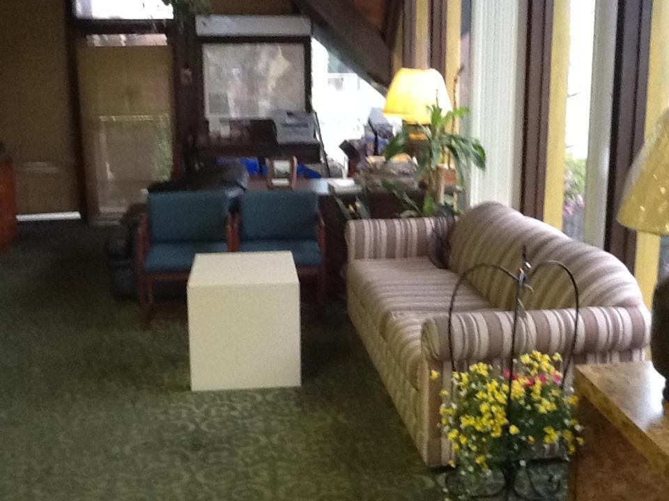 בולדווין פארק Regency Inn And Suites מראה חיצוני תמונה